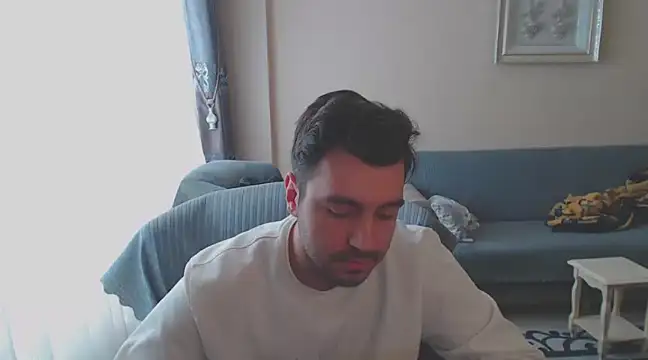 handsomeee04 online show from 03-16-25, 09:49