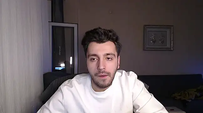 handsomeee04 online show from 03-16-25, 09:16