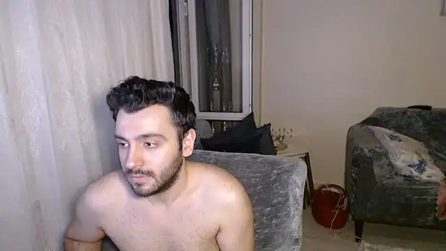 handsomeee04 online show from 06-06-26, 07:07
