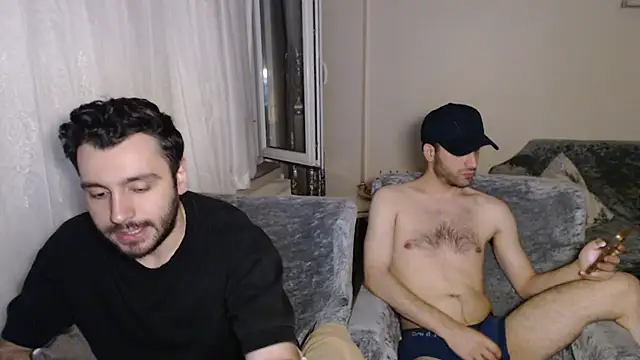 handsomeee04 online show from 06-07-26, 11:52