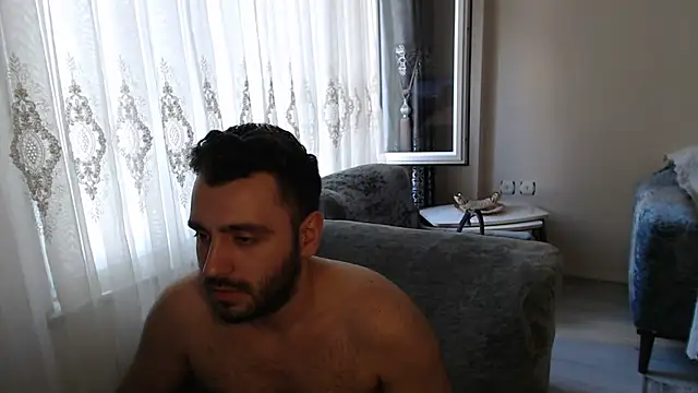 handsomeee04 online show from 06-24-26, 04:11