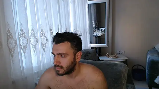 handsomeee04 online show from 06-25-26, 05:17