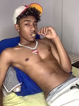 Boy cock18 online show from 01-06-25, 09:08