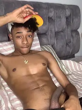 Boy cock18 online show from 01-12-25, 12:39