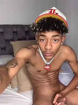 Boy cock18 online show from 02-02-25, 11:11