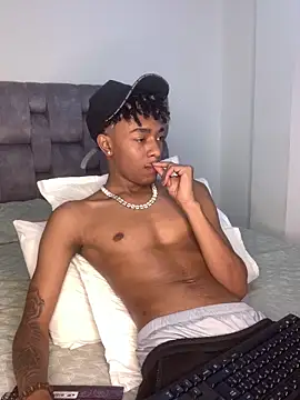 Boy cock18 online show from 02-12-25, 12:05