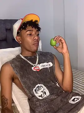 Boy cock18 online show from 02-18-25, 06:26