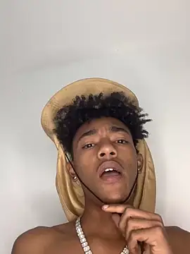 Boy cock18 online show from 03-07-25, 04:44