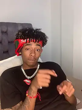 Boy cock18 online show from 03-07-25, 11:38