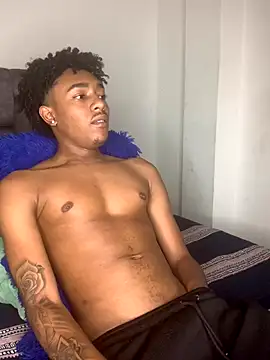 Boy cock18 online show from 10-04-25, 11:58