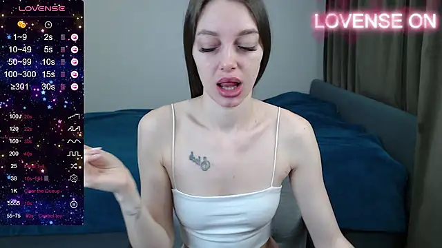 Snapshot of Cherry_air chatting on 01-24-25, 01:03 Cherry air online show from 01-24-25, 01:03