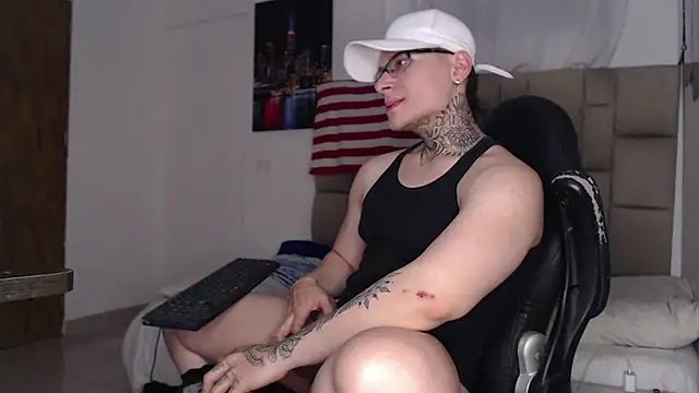 Snapshot of DennisWalkerr chatting on 12-27-24, 12:29 DennisWalkerr online show from 12-27-24, 12:29