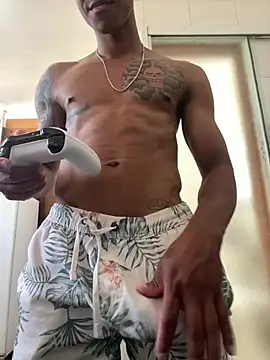 Snapshot of Muzao chatting on 02-12-26, 07:31 Muzao online show from 02-12-26, 07:31