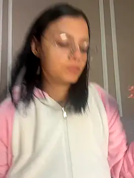 Abril jones10 online show from 12-05-25, 04:21