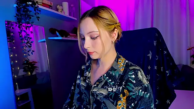 Snapshot of forget_me_not_eve chatting on 01-14-25, 11:53 forget me not eve online show from 01-14-25, 11:53