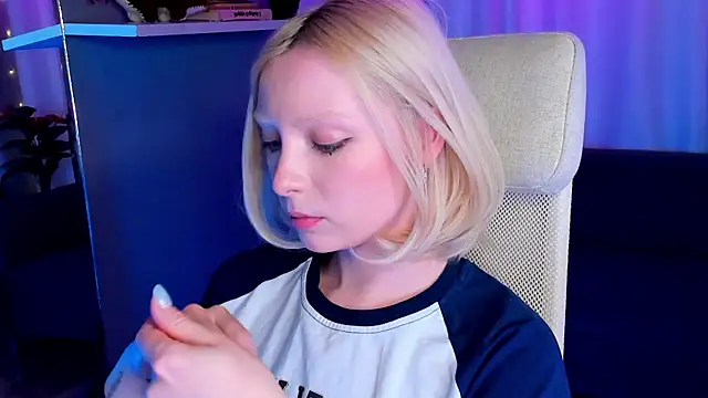 Snapshot of forget_me_not_eve chatting on 02-21-25, 11:11 forget me not eve online show from 02-21-25, 11:11