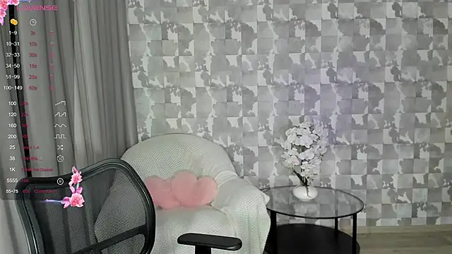 Snapshot of Lovely_Lure chatting on 01-29-25, 02:10 Lovely Lure online show from 01-29-25, 02:10