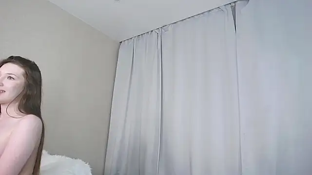 Snapshot of eva_varnerr chatting on 02-13-25, 03:46 eva varnerr online show from 02-13-25, 03:46