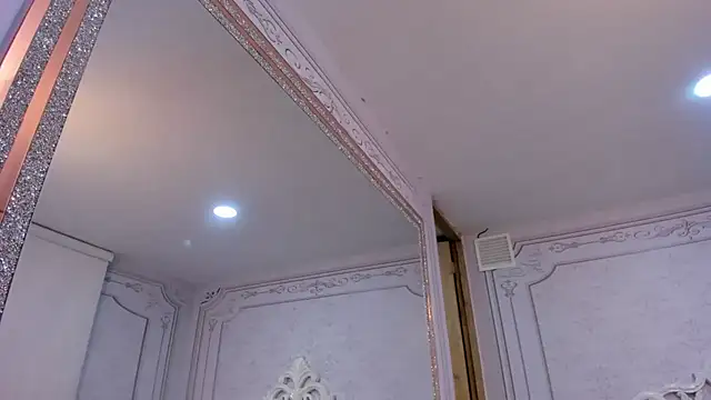 Snapshot of Daphne_Fox_ chatting on 03-05-25, 08:32 Daphne Fox online show from 03-05-25, 08:32