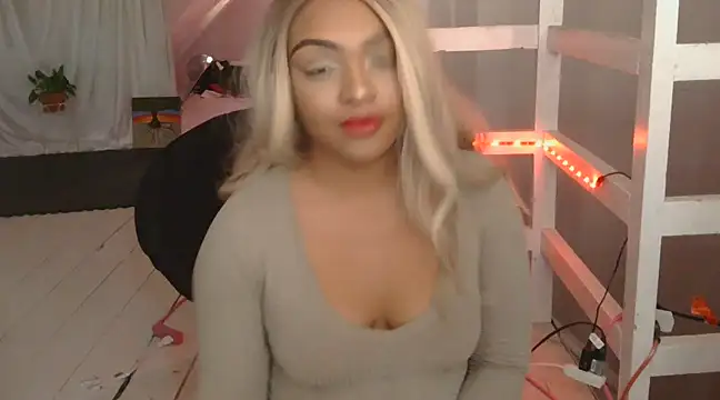 Snapshot of jaslenelovely chatting on 01-08-25, 03:39 jaslenelovely online show from 01-08-25, 03:39