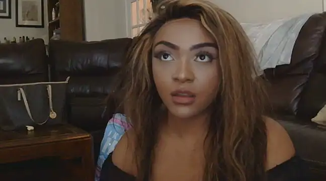 Snapshot of jaslenelovely chatting on 01-22-25, 06:41 jaslenelovely online show from 01-22-25, 06:41