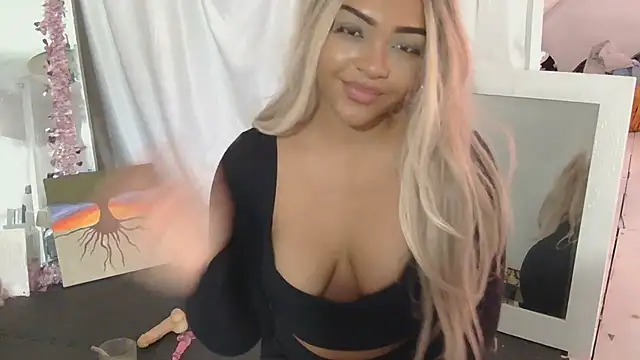 Snapshot of jaslenelovely chatting on 02-04-25, 05:55 jaslenelovely online show from 02-04-25, 05:55