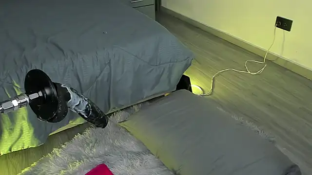 LolaAngellx online show from 04-21-26, 02:51