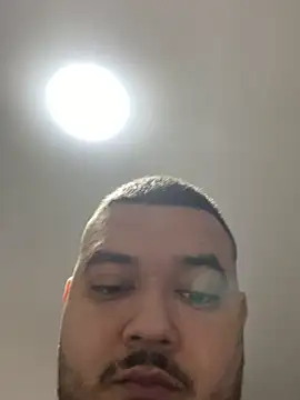 Snapshot of El_Titan1998 chatting on 01-06-25, 02:36 El Titan1998 online show from 01-06-25, 02:36