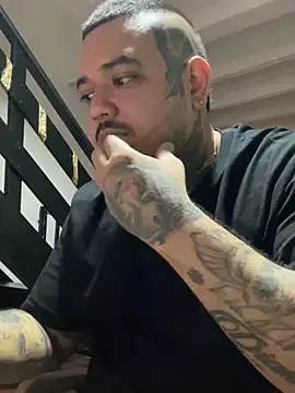 Snapshot of El_Titan1998 chatting on 01-25-25, 02:47 El Titan1998 online show from 01-25-25, 02:47