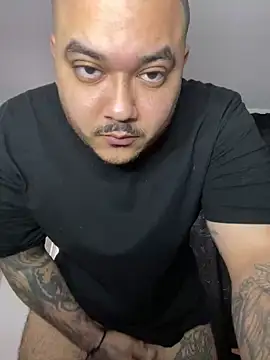 Snapshot of El_Titan1998 chatting on 01-26-25, 03:47 El Titan1998 online show from 01-26-25, 03:47