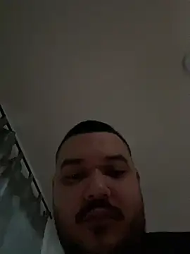 Snapshot of El_Titan1998 chatting on 03-14-25, 01:35 El Titan1998 online show from 03-14-25, 01:35