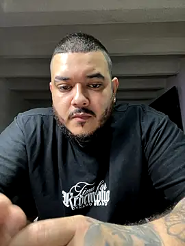 Snapshot of El_Titan1998 chatting on 09-12-25, 10:10 El Titan1998 online show from 09-12-25, 10:10