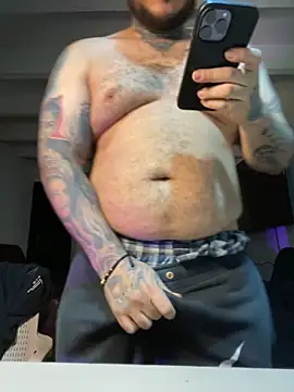 Snapshot of El_Titan1998 chatting on 09-13-25, 10:15 El Titan1998 online show from 09-13-25, 10:15