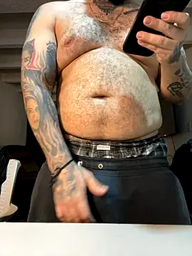 Snapshot of El_Titan1998 chatting on 09-21-25, 04:41 El Titan1998 online show from 09-21-25, 04:41