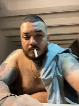 Snapshot of El_Titan1998 chatting on 09-23-25, 09:40 El Titan1998 online show from 09-23-25, 09:40