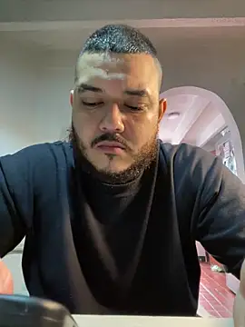 Snapshot of El_Titan1998 chatting on 09-25-25, 08:12 El Titan1998 online show from 09-25-25, 08:12