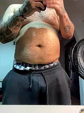 Snapshot of El_Titan1998 chatting on 10-11-25, 11:31 El Titan1998 online show from 10-11-25, 11:31