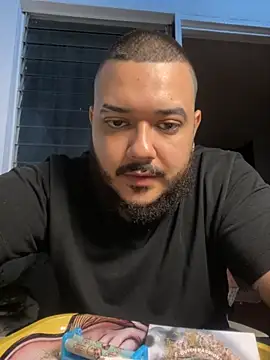 Snapshot of El_Titan1998 chatting on 11-13-25, 11:03 El Titan1998 online show from 11-13-25, 11:03