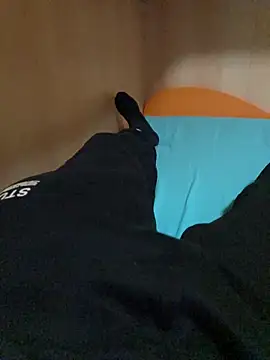 Snapshot of Dvddd chatting on 02-22-26, 05:33 Dvddd online show from 02-22-26, 05:33