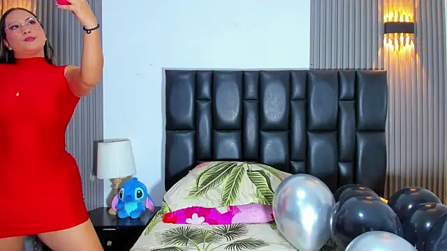 MiaLaurents online show from 09-14-25, 07:57