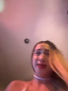 Snapshot of Mariapaula chatting on 01-09-25, 11:34 Mariapaula online show from 01-09-25, 11:34