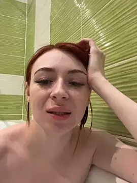 Cuteroxyfoxy online show from 02-14-25, 04:09