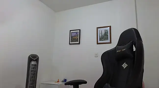 Massimoo 07 online show from 12-24-24, 03:58