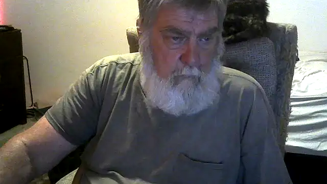 Snapshot of viejo_oso chatting on 05-17-26, 07:17 viejo oso online show from 05-17-26, 07:17