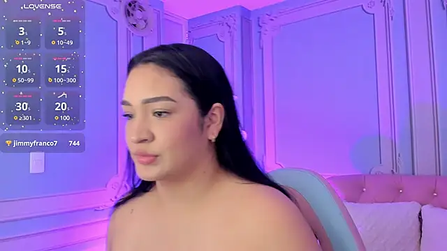 Snapshot of stefany_duque1_ chatting on 12-31-24, 05:44 stefany duque1  online show from 12-31-24, 05:44