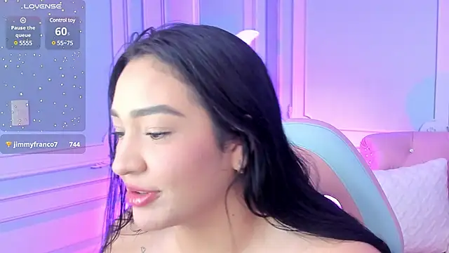 Snapshot of stefany_duque1_ chatting on 12-31-24, 11:53 stefany duque1  online show from 12-31-24, 11:53