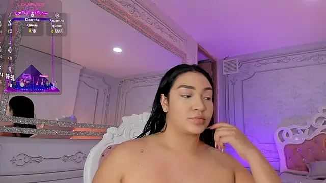 Snapshot of stefany_duque1_ chatting on 02-11-25, 03:18 stefany duque1  online show from 02-11-25, 03:18