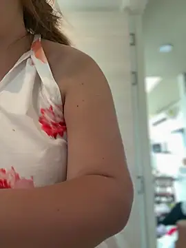 AndreaMood online show from 11-29-25, 04:37