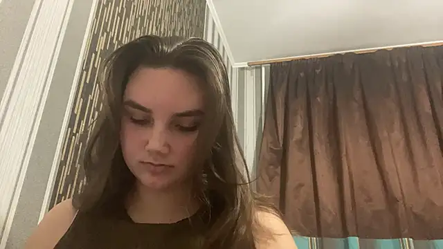 Snapshot of Dreamyblushfairy chatting on 01-01-25, 05:11 Dreamyblushfairy online show from 01-01-25, 05:11