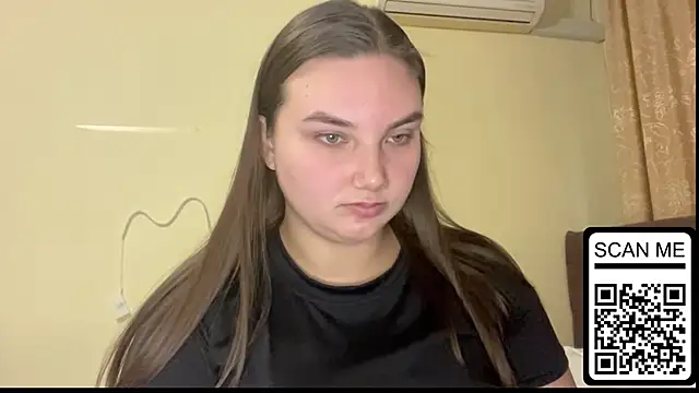 Snapshot of Dreamyblushfairy chatting on 09-23-25, 02:53 Dreamyblushfairy online show from 09-23-25, 02:53